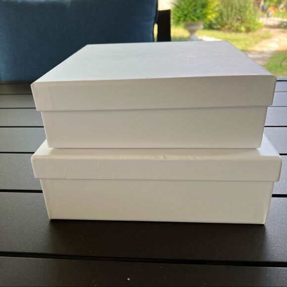 Stacking White Boxes set of Two 2 boxes - Picture 4 of 5